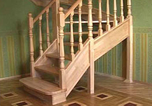 Деревянные перила для лестницы