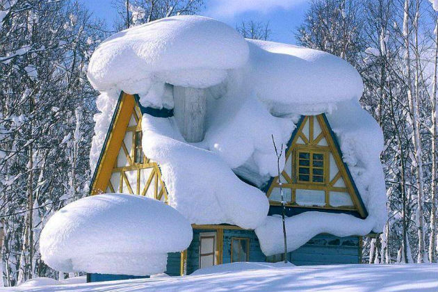Уборка снега на даче