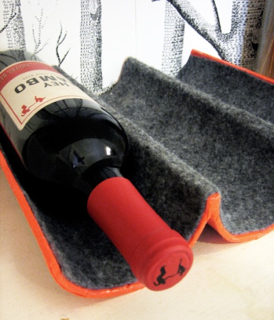 подставка под бутылки вина из картона