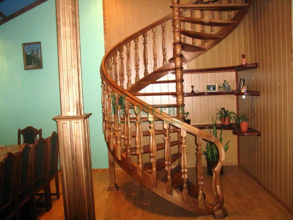 Какой должна быть винтовая лестница в доме