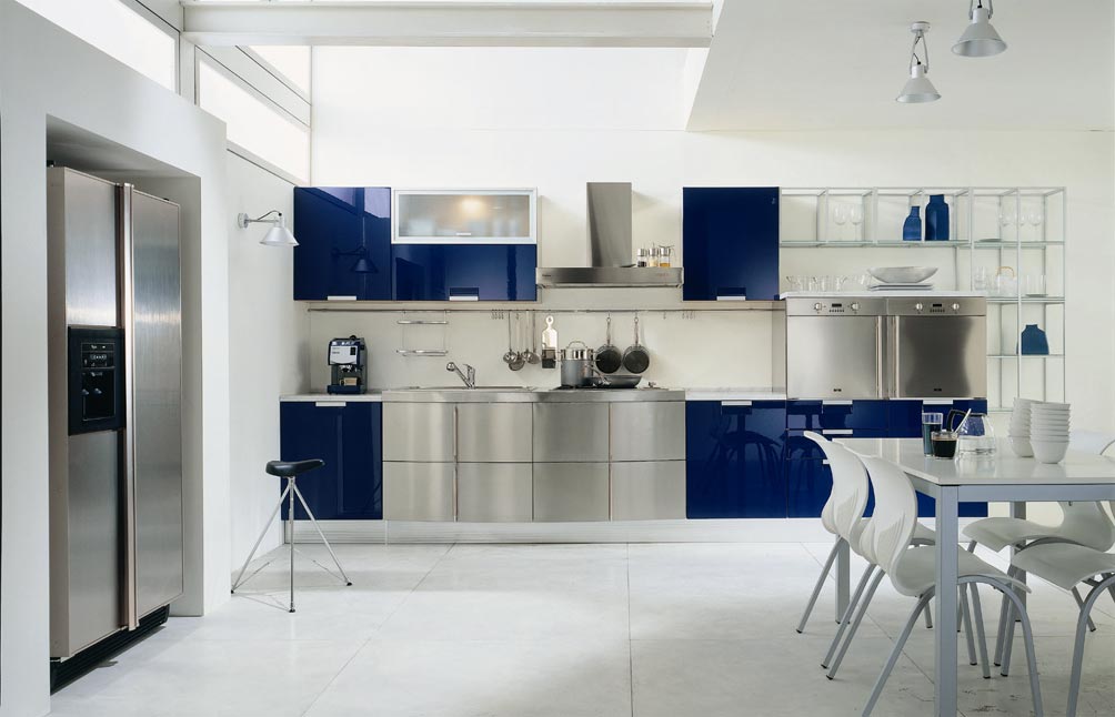серый цвет с синим в интерьере кухни