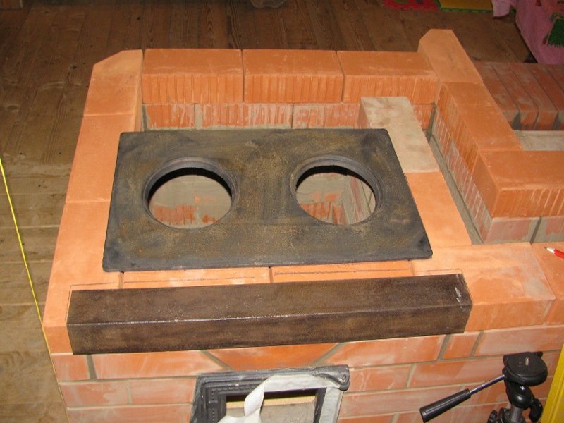 Правильная установка чугунной плиты в печь